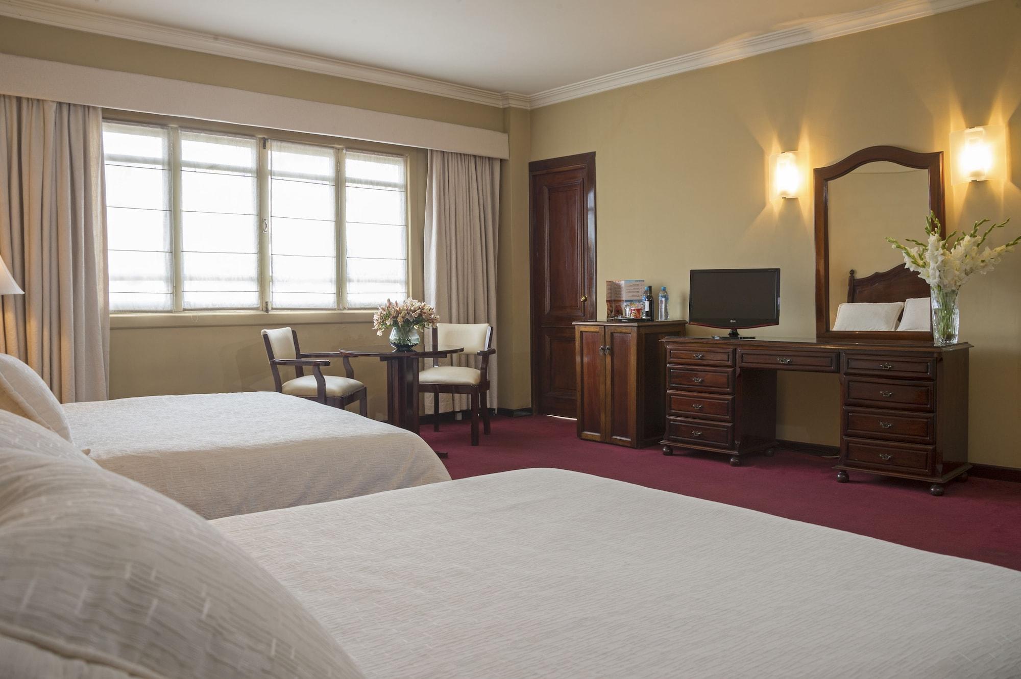El Rey Palace Hotel 3*