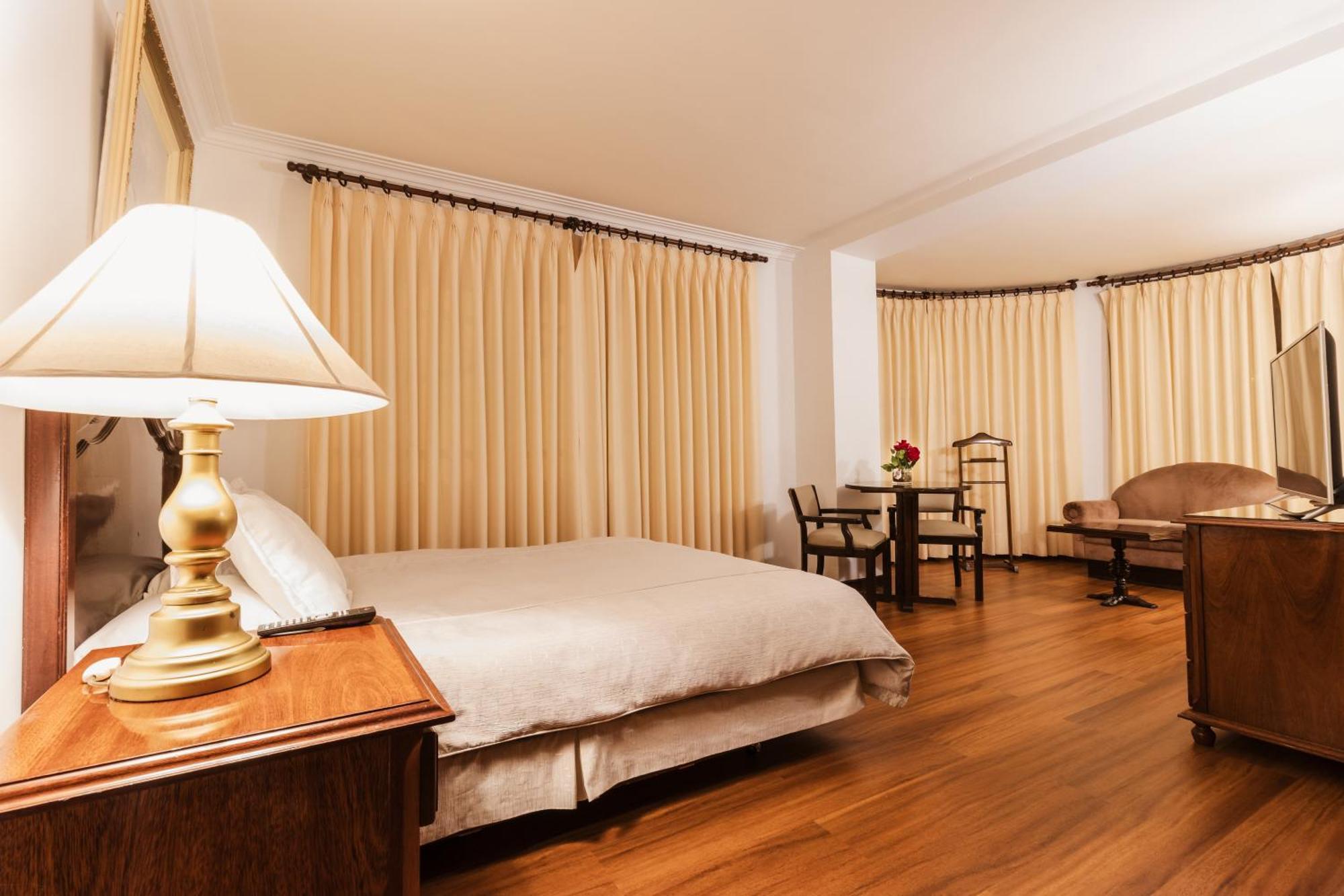 El Rey Palace Hotel