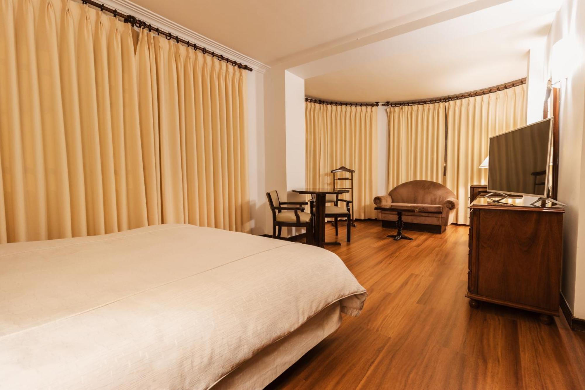 El Rey Palace Hotel 3*
